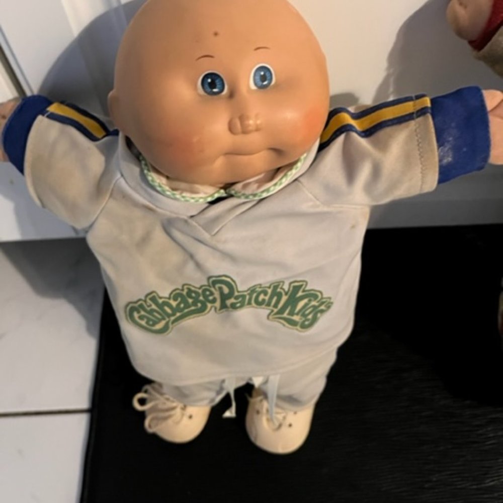 Preemie (blue eyes) Cabbage Patch Kids VTG birth /adoption papers
